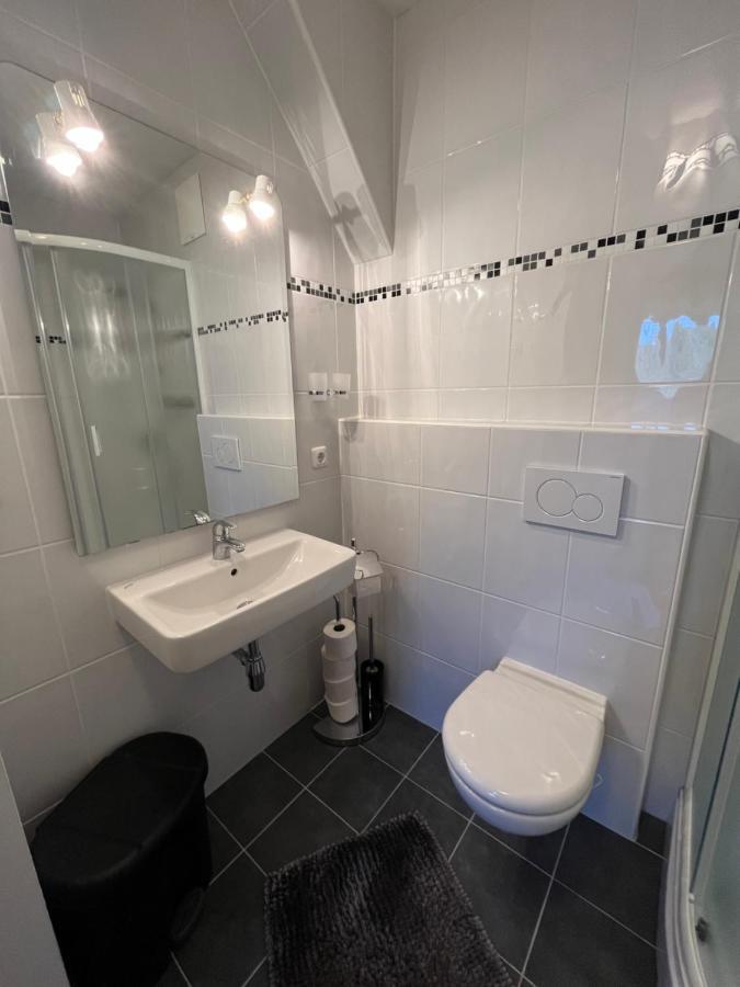 Privatzimmer Familie Pair/Schmoll Spital am Semmering Pokoj fotografie